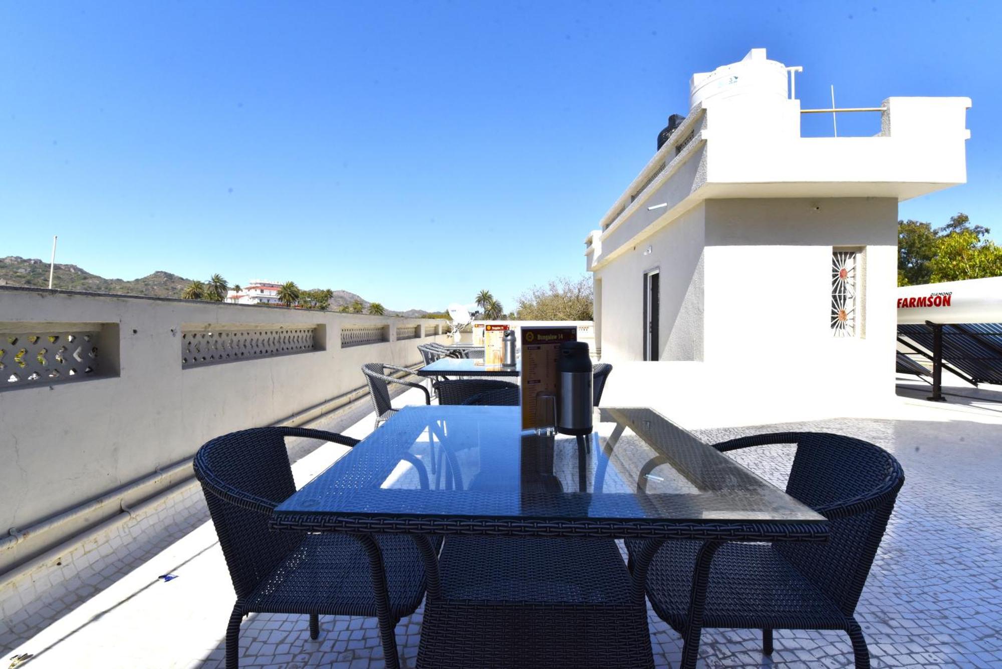 Bunglow 14, Rooms With Balcony Mount Abu Exterior foto